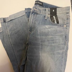 Light wash straight leg Girlfriend Jeans NWT
